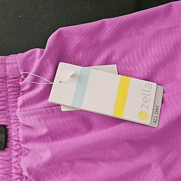 💕ZELLA💕 Altitude Running Shorts ~ Purple Iris Moire Embossed XL NWT - Picture 10 of 13